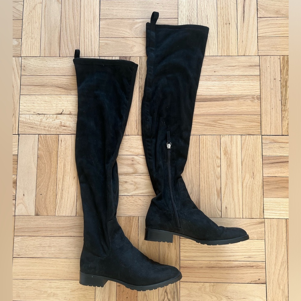 Zara over the knee, flat, fitted black microsuede boots. Size 8 (38).